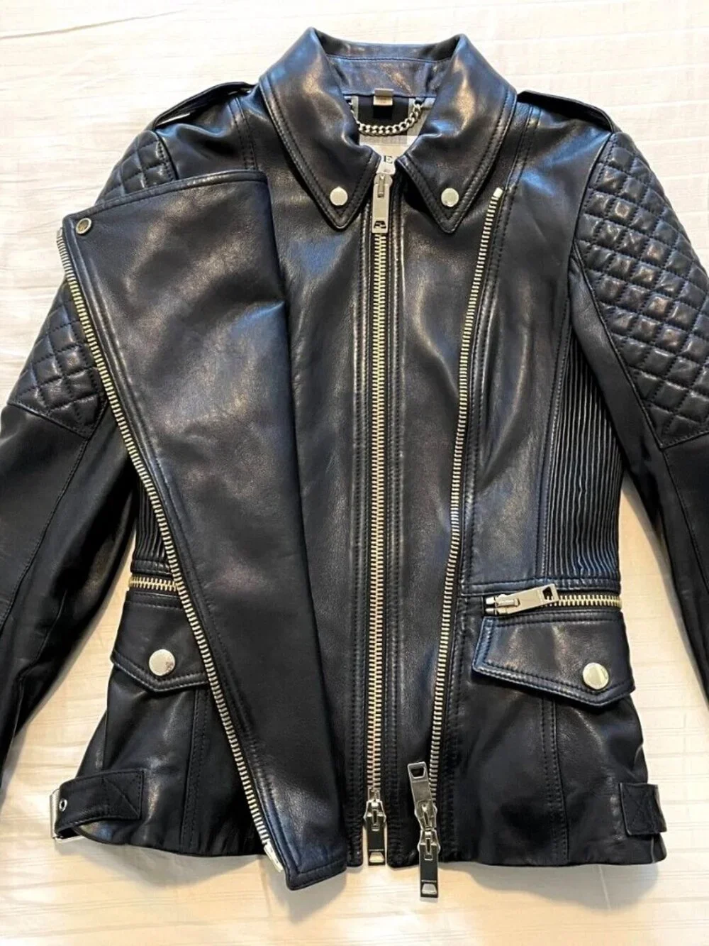 Burberry London Diamond Quilt Lamb Skin Leather Biker Jacket US-6 - Picture 3 of 16